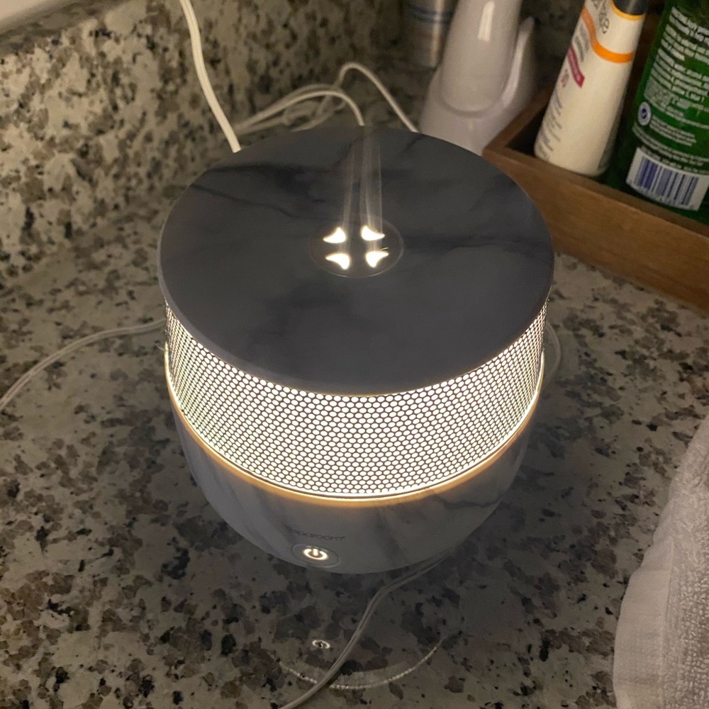 Oil diffuser - Picture 2 of 3